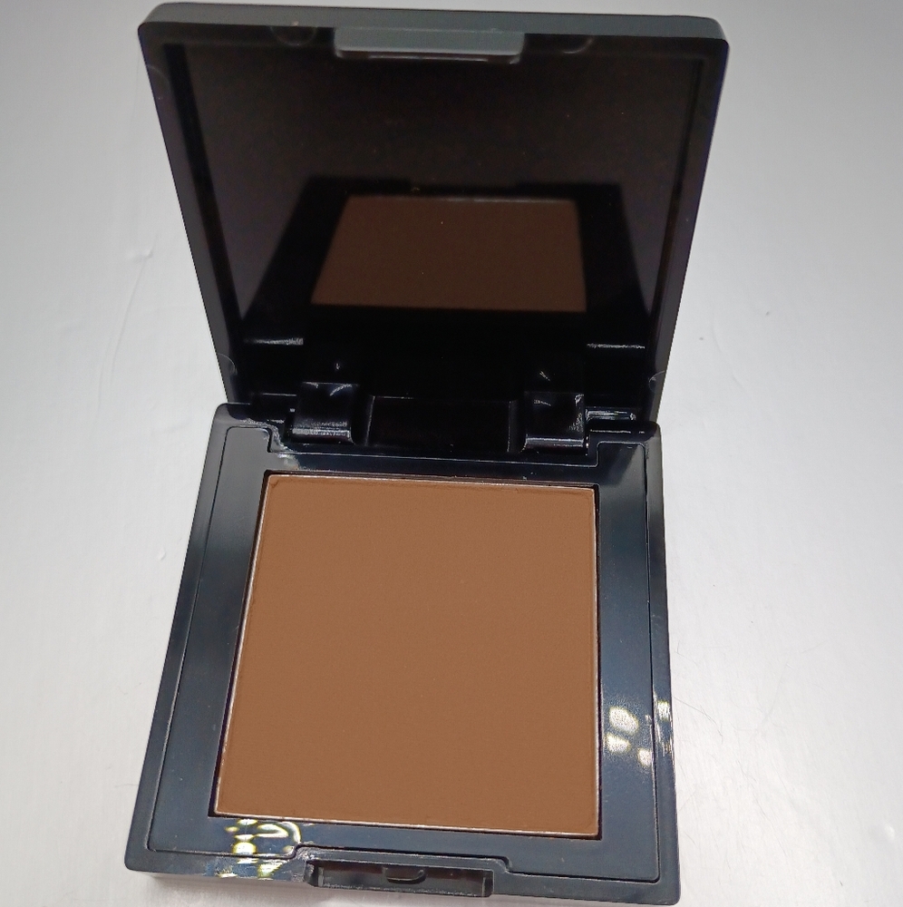 5 For $25 Item🌸 Defiance Beauty Satin Sovereign Bronzer shade GODDESS GLOW - Picture 3 of 4